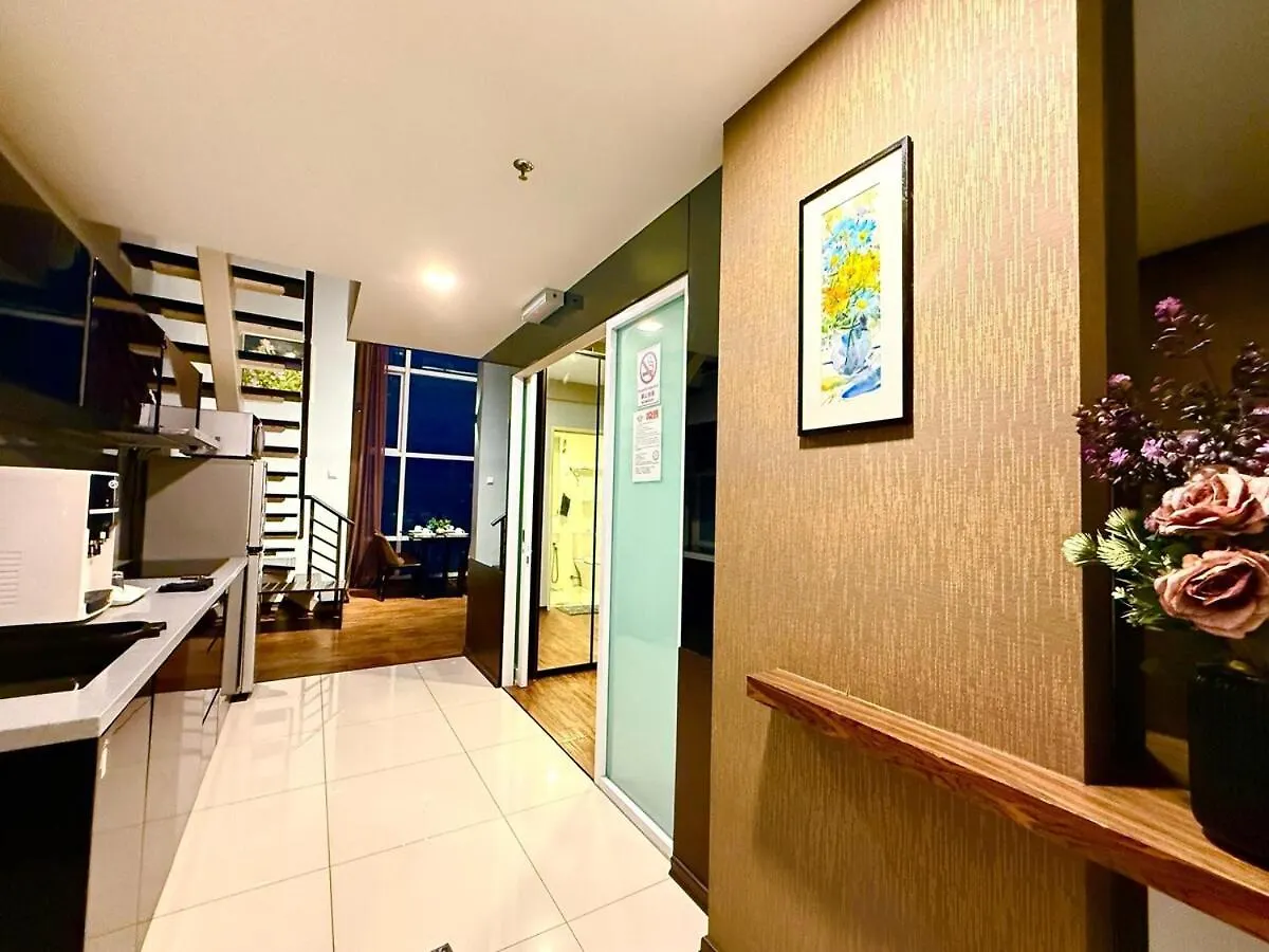 Apartment Ferienwohnung Seaview Seafront Duplex In Town With Wifi & Full Kitchen 10 George Town